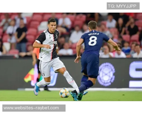 尤文图斯与热刺激情对决直播全程回顾与精彩瞬间分析